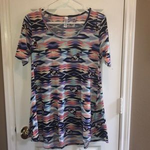 NWOT Lularoe XS  Disney Minnie Mouse Perfect T